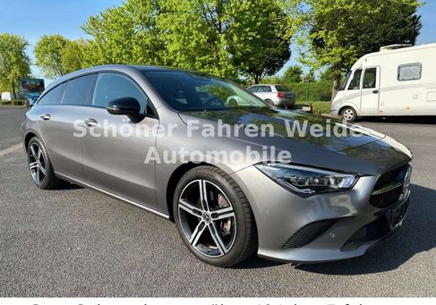 Mercedes-Benz CLA 200, 2022