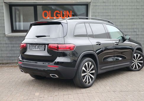 Mercedes-Benz GLB 200, 2022