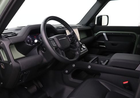 Land Rover Defender, 2024