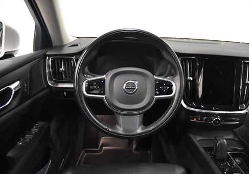 Volvo V60, 2021