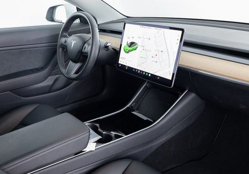 Tesla Model 3, 2020 3