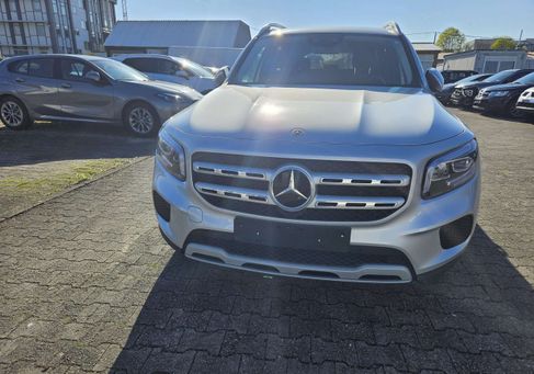 Mercedes-Benz GLB 200, 2022