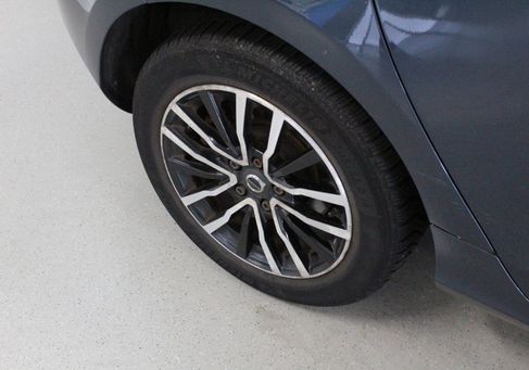 Volvo V40, 2019 3