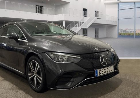 Mercedes-Benz EQE, 2025