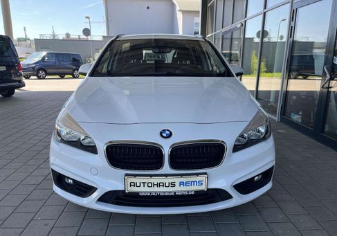 BMW 216, 2017