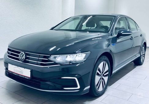 Volkswagen Passat, 2020