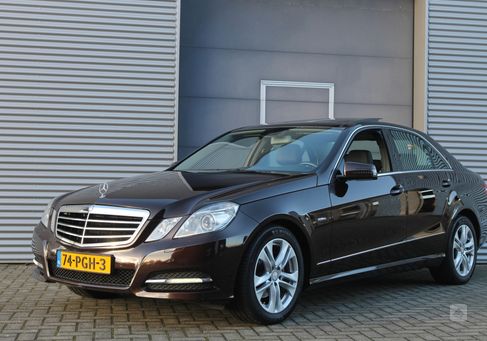 Mercedes-Benz E 200, 2011