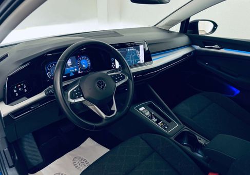 Volkswagen Golf, 2022