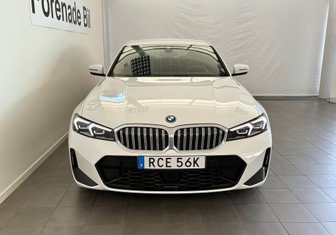 BMW 330, 2025