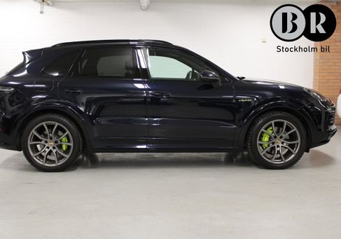 Porsche Cayenne, 2023