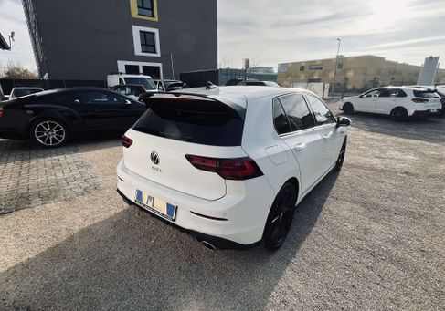 Volkswagen Golf, 2022 3