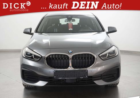 BMW 120, 2022