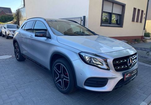 Mercedes-Benz GLA 200, 2019 3