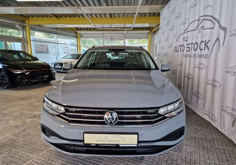 Volkswagen Passat Variant, 2023 3