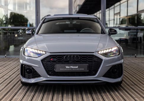 Audi RS4, 2023