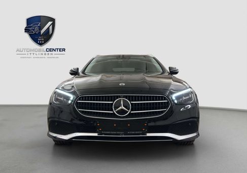 Mercedes-Benz E 300, 2022