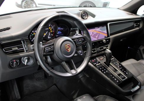 Porsche Macan, 2022