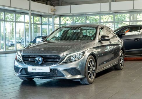 Mercedes-Benz C 300, 2020