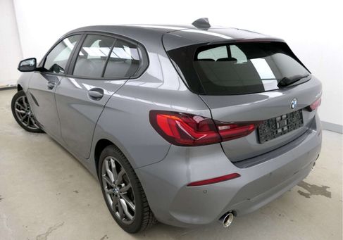 BMW 120, 2024 3
