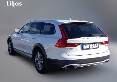 Volvo V90 Cross Country, 2019