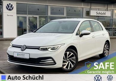 Volkswagen Golf, 2022