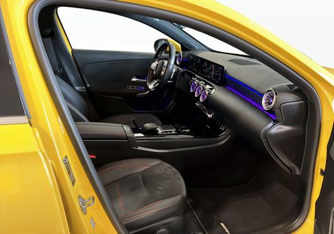 Mercedes-Benz A 180, 2023