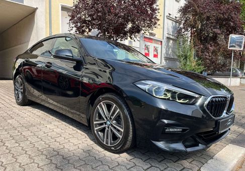 BMW 218, 2021 3
