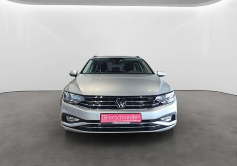 Volkswagen Passat Variant, 2023 3