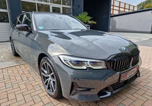 BMW 320, 2021 3