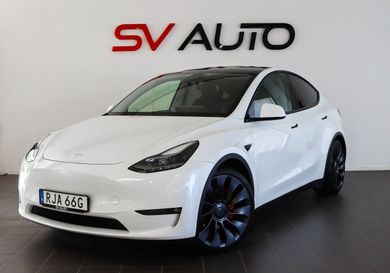 Tesla Model Y, 2024