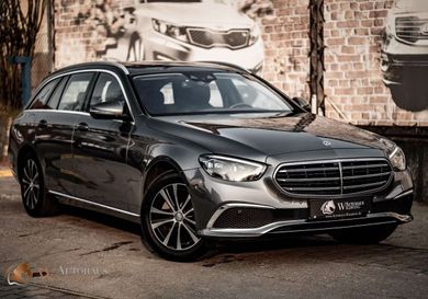 Mercedes-Benz E 300, 2021