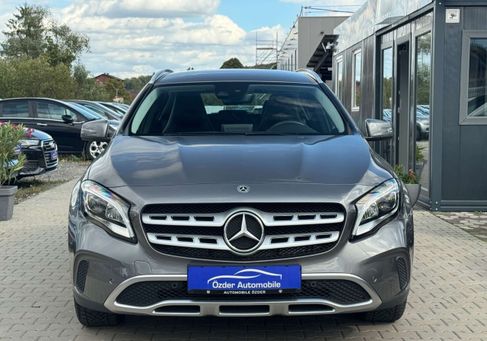 Mercedes-Benz GLA 180, 2019