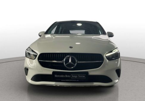 Mercedes-Benz B 220, 2025 3