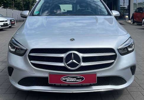 Mercedes-Benz B 180, 2019 2