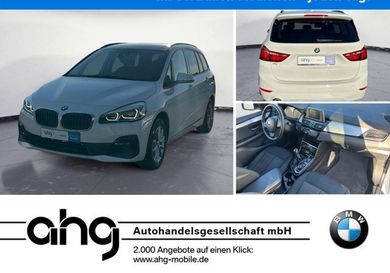 BMW 216, 2021