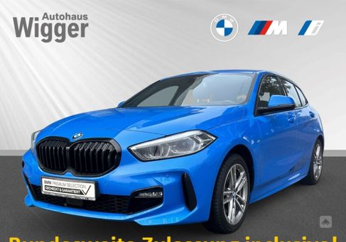 BMW 118, 2022