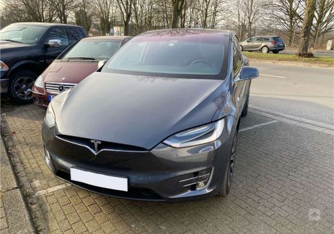 Tesla Model X, 2018