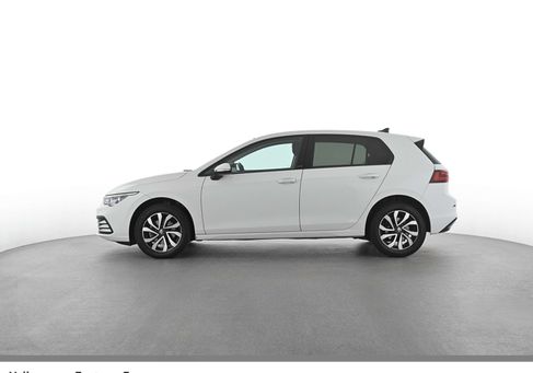 Volkswagen Golf, 2022