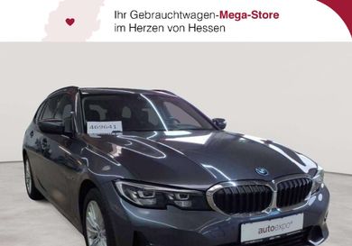 BMW 330, 2022