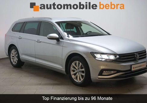 Volkswagen Passat, 2023