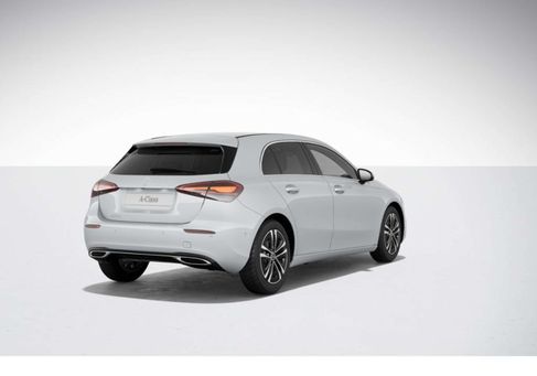 Mercedes-Benz A 180, 2023