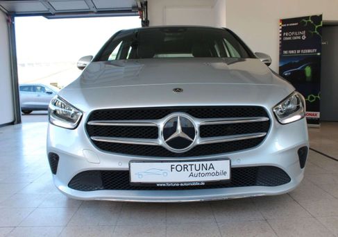 Mercedes-Benz B 180, 2020