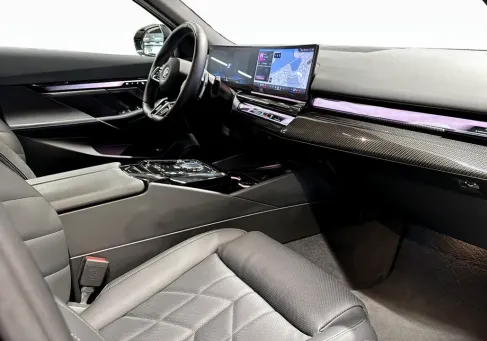 BMW 550, 2024