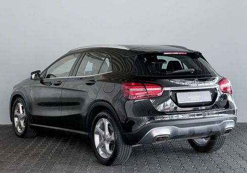Mercedes-Benz GLA 180, 2020