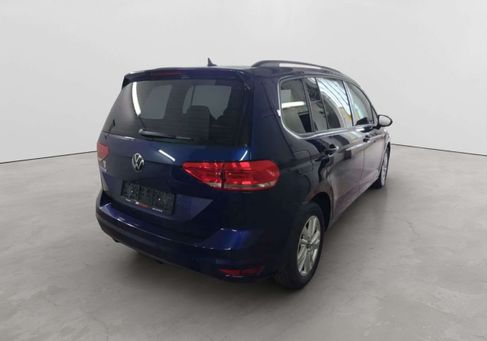 Volkswagen Touran, 2020 3