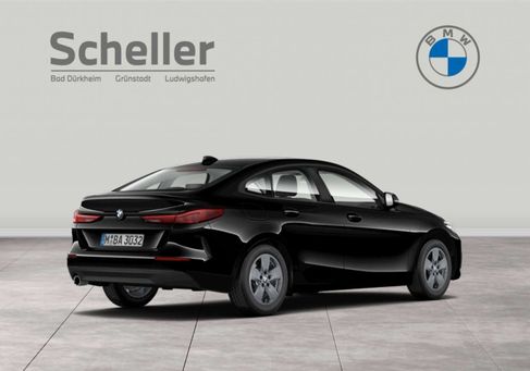 BMW 218, 2022