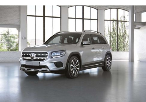 Mercedes-Benz GLB 180, 2022
