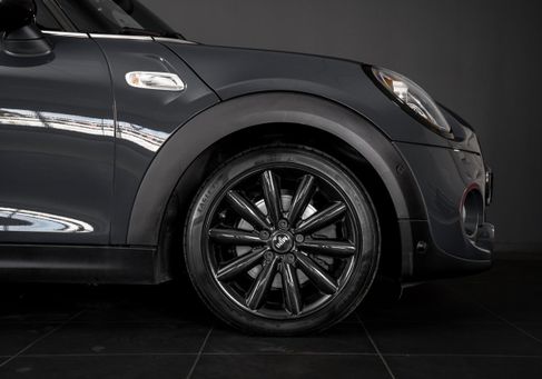 MINI, 2019