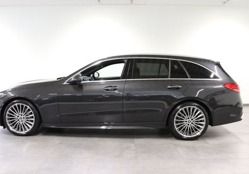 Mercedes-Benz C 220, 2026