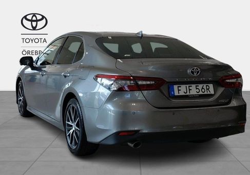 Toyota Camry, 2022 3